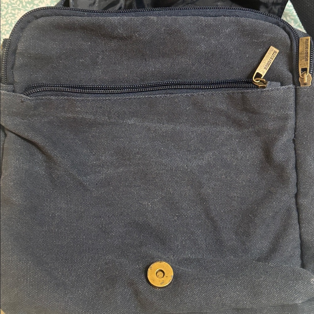 Robin Ruth Cotton Messenger Bag w/ organizational compartments - Picture 8 of 9